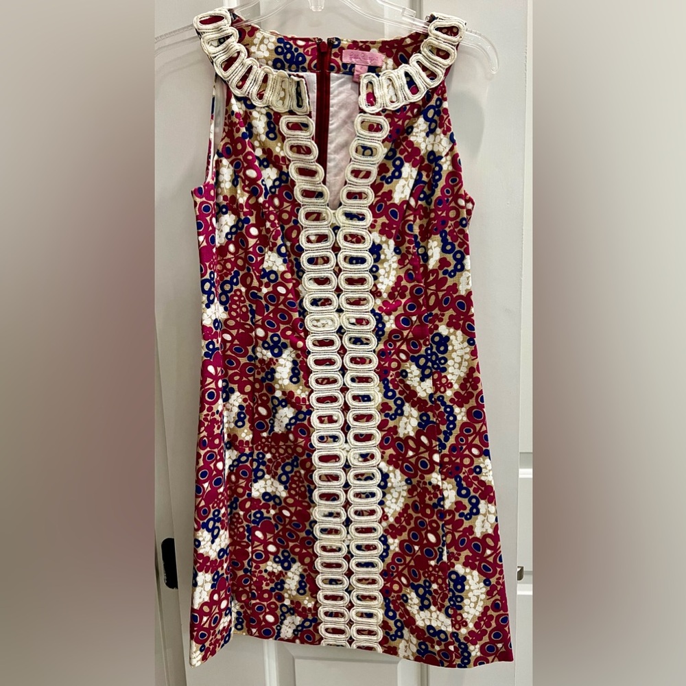Lilly Pulitzer EUC Shift size 2